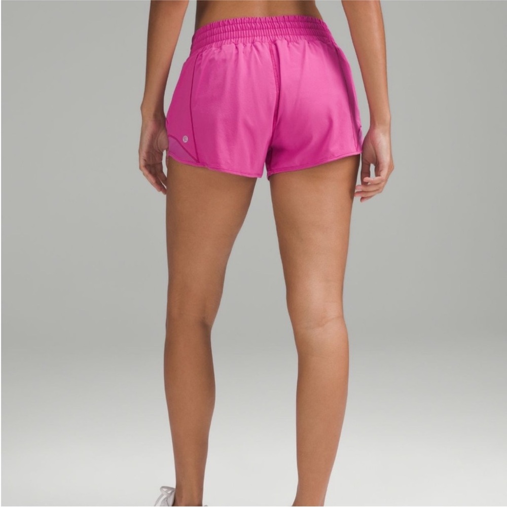 Lululemon Hotty Hot High-Rise Lined Short 2.5” Pow Pink Tone